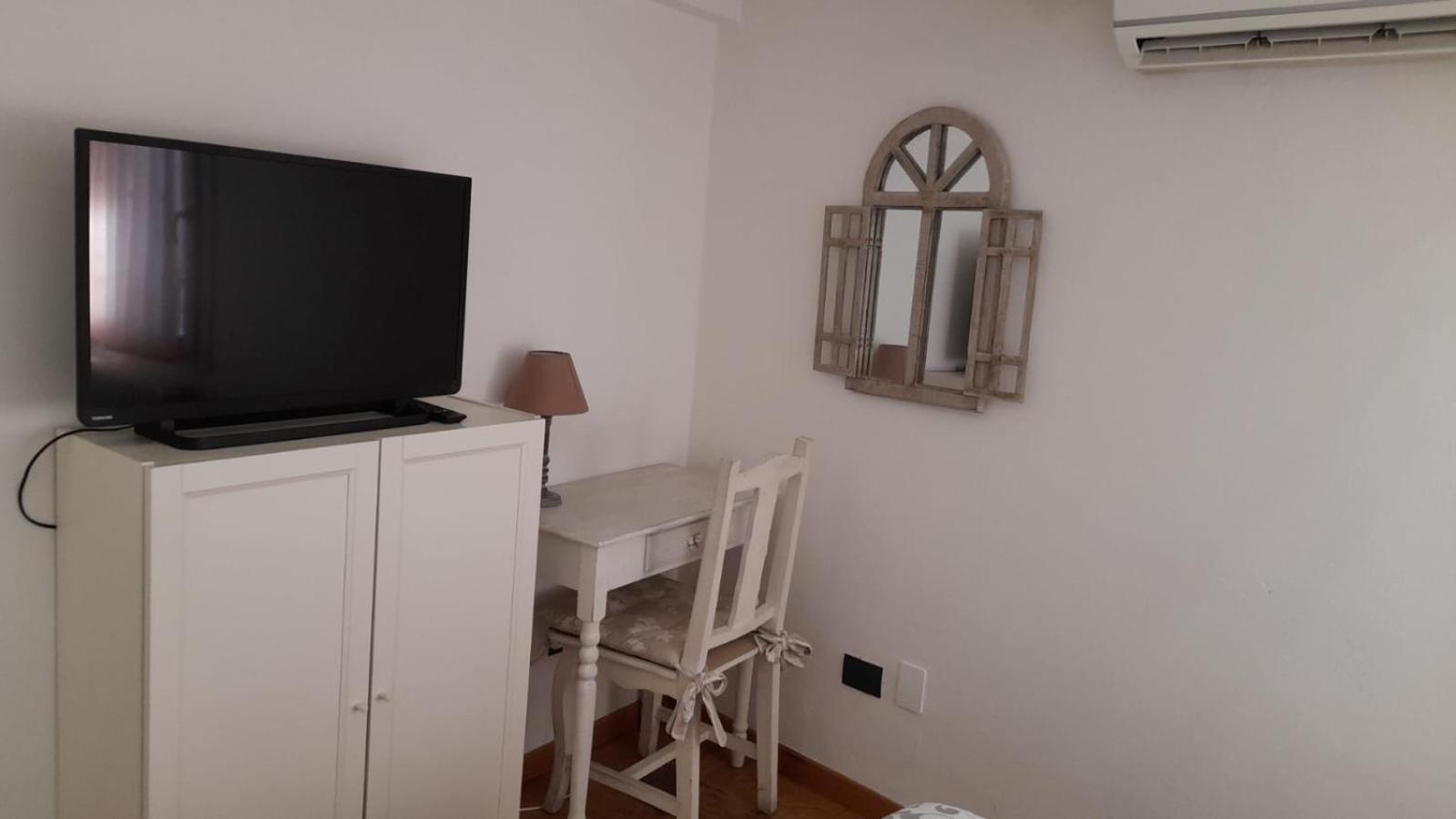 B&B And Home La Piazzetta Della Pioggia — Foto 3
